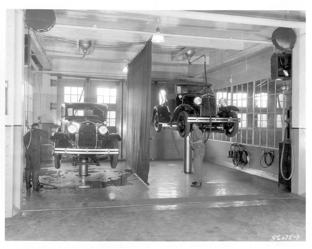 GarageHighlandParkMI 1931 0001-7810