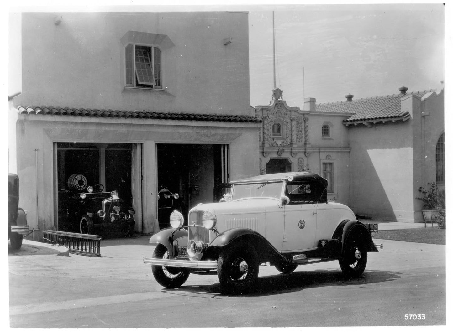 V8StandardRoadster 1932 0001-7846