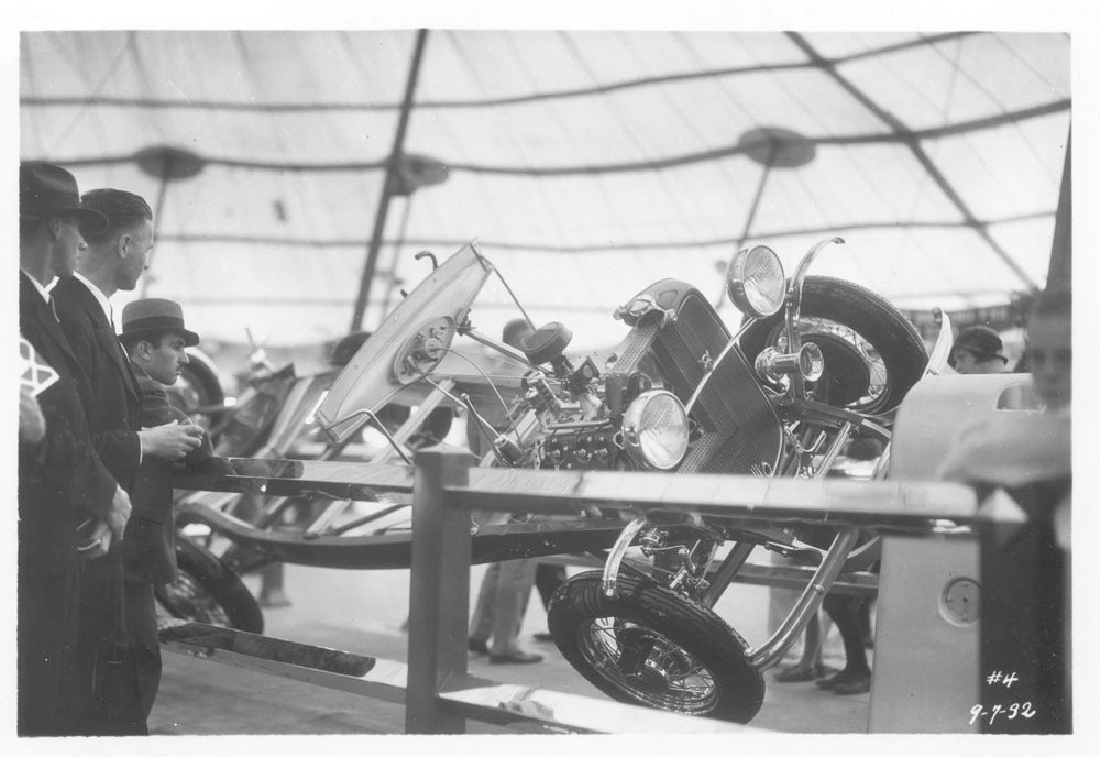 FordV8Engin1932 0001-7856