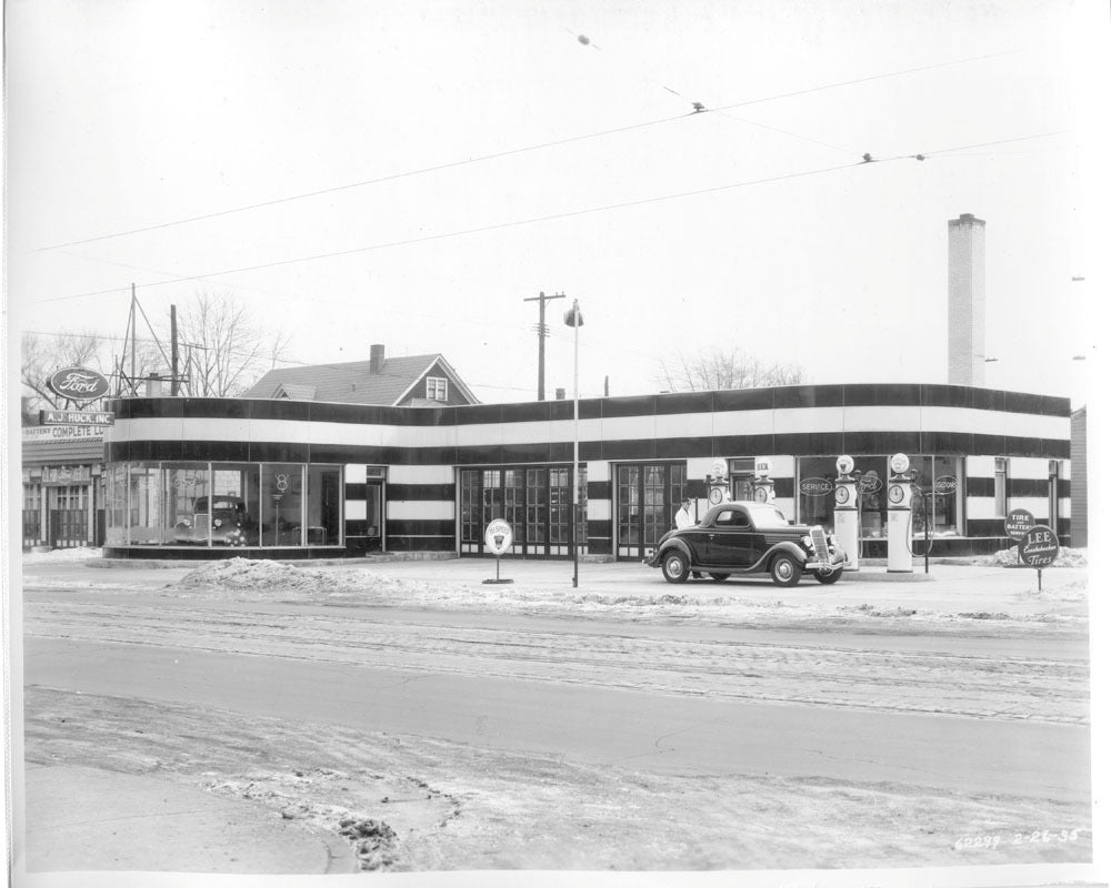 ServiceStatio1935 0001-7923