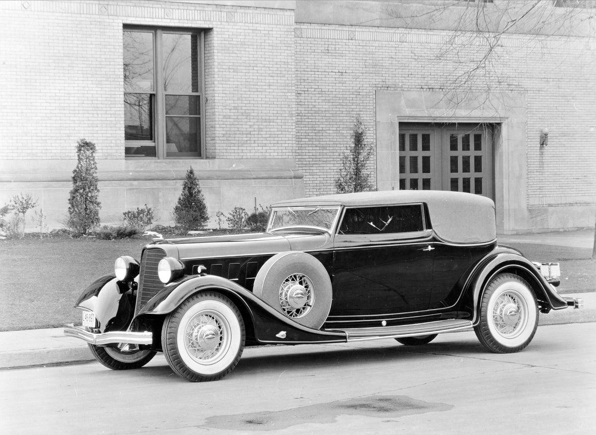 1933 Lincoln Model K Brunn Convertible Victoria 0033-0001