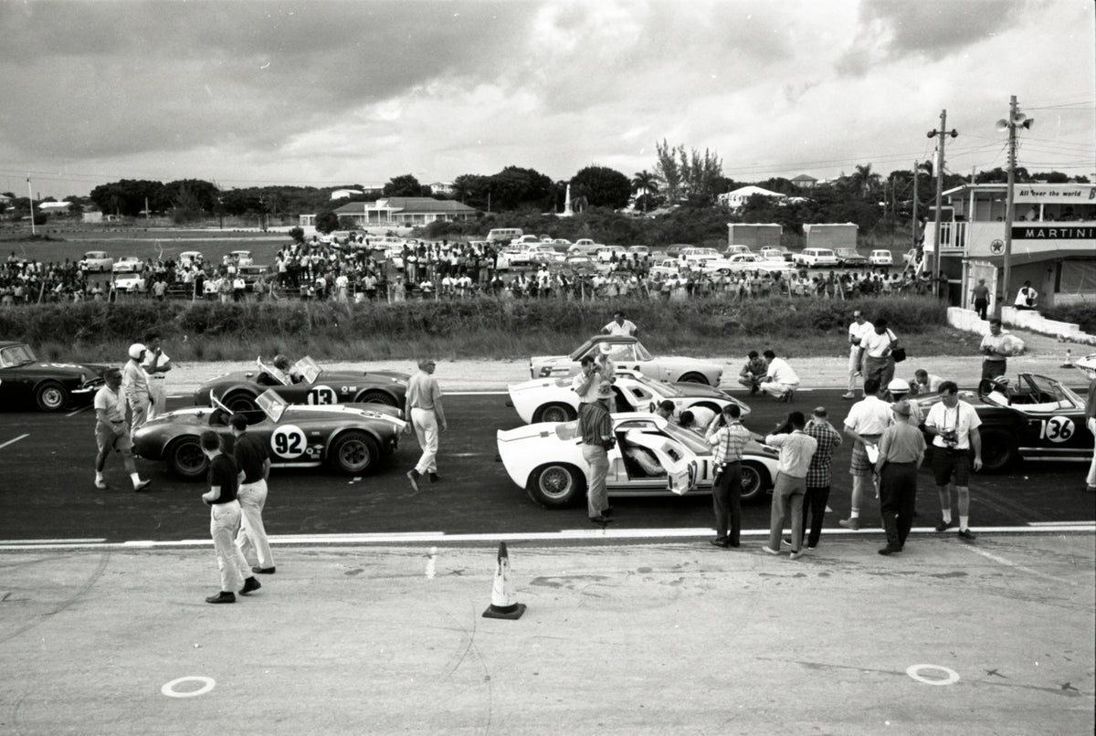 1964 Race paddock lineup — Nassau — 0064-0029