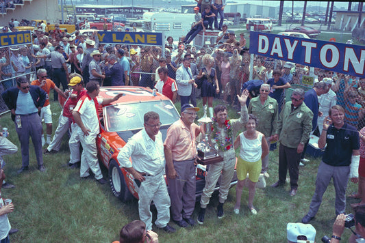1970 Firecracker 400 Florida Donnie Allison celebrating his win in victory lane CD 0777 3292 0633 7 0144-1108