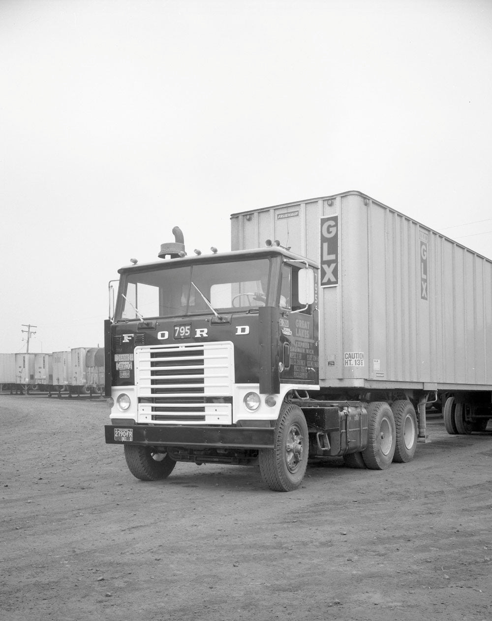 1972 Ford W 1000 heavy truck neg 153511 669 0144-1201