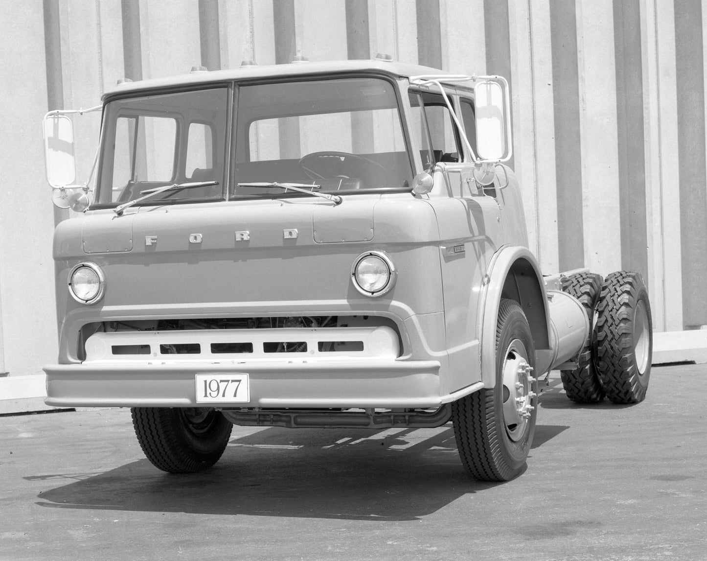 1977 Ford C 750 COE heavy truck neg 175011 66 0144-1303