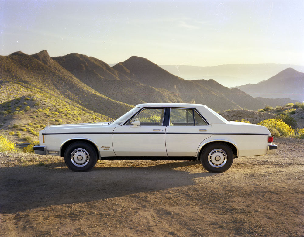 1979 Ford Granada ESS four door neg CN26000 005 0144-1380