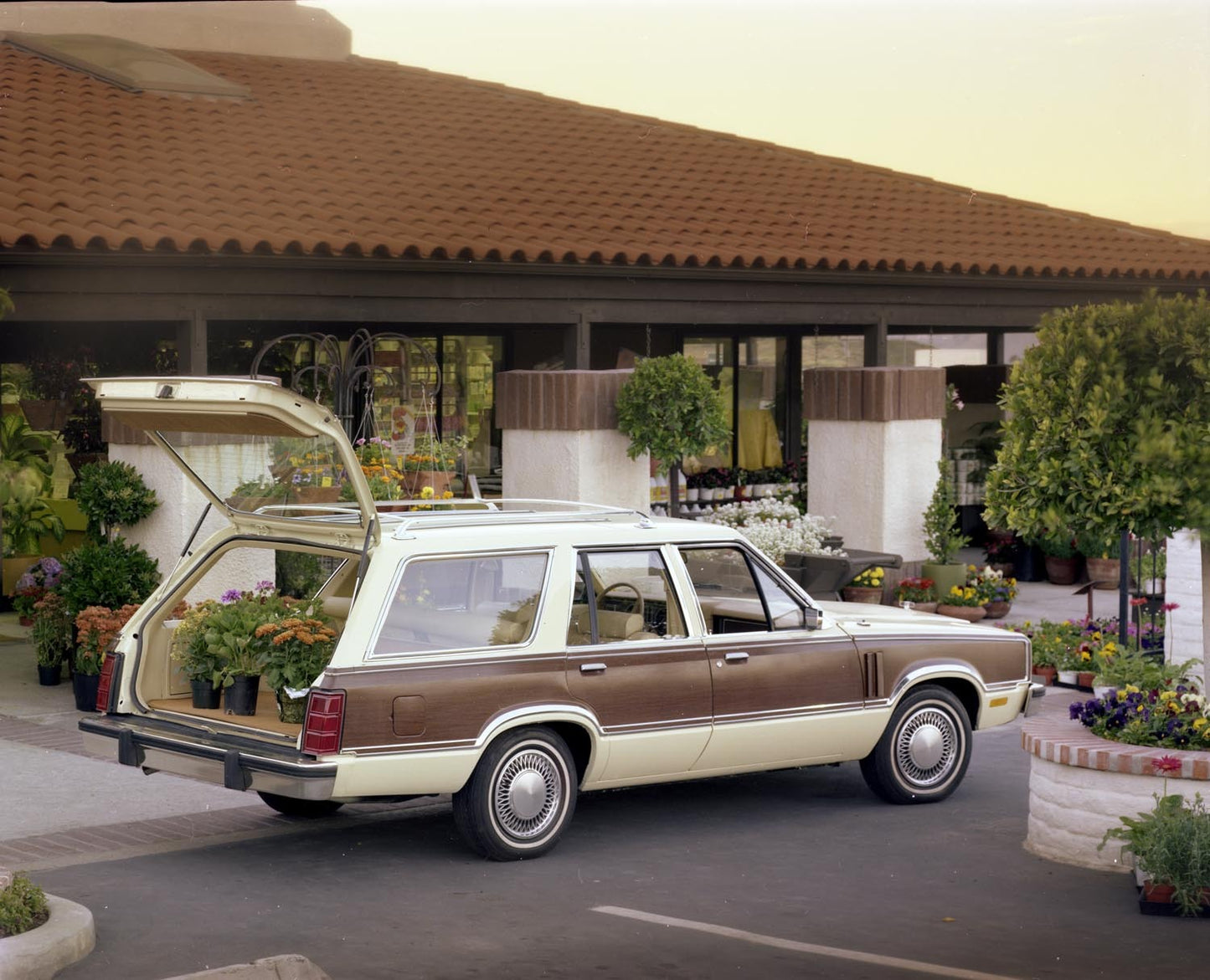 1980 Mercury Zephyr Villager station wagon neg CN26508 002 0144-1454