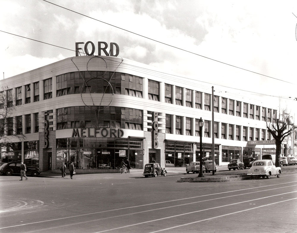 Dealership Melford Motors Melbourne 01 0144-1674