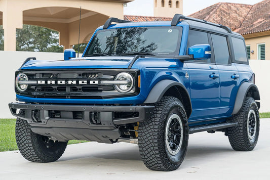 22 front angle of Blue Bronco 0144-1866