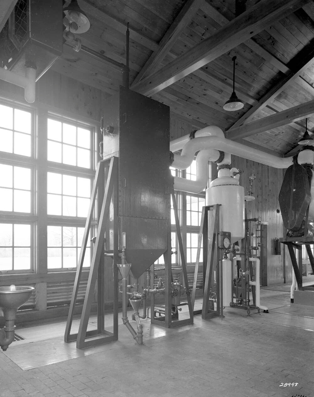 1941 Ford Saline Plant Saline MI 28998 0144-2143
