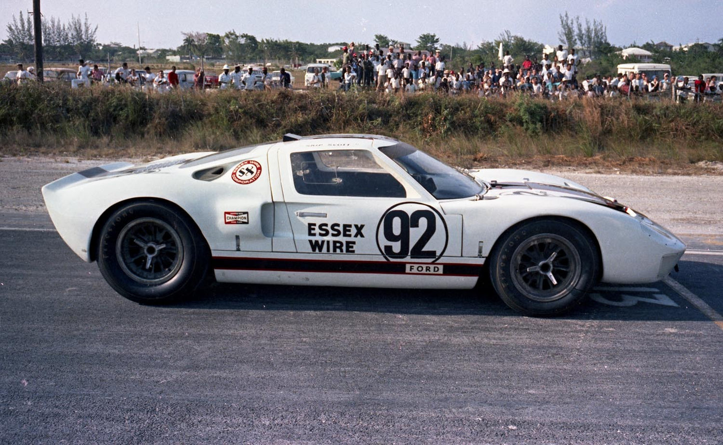 1965 Dec Nassau 1965 Ford GT Skip Scott CN4230-24 0144-2220