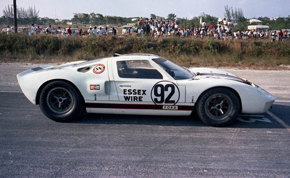 1965 Dec Nassau 1965 Ford GT Skip Scott CN4230-24 0144-2220