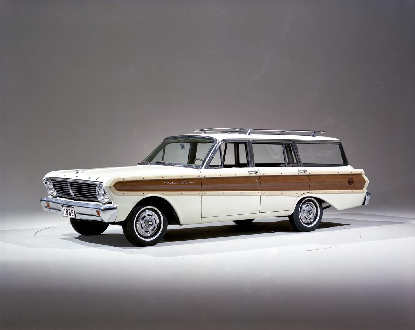 1965 Ford Falcon Squire station wagon CN2601-37 0144-2261