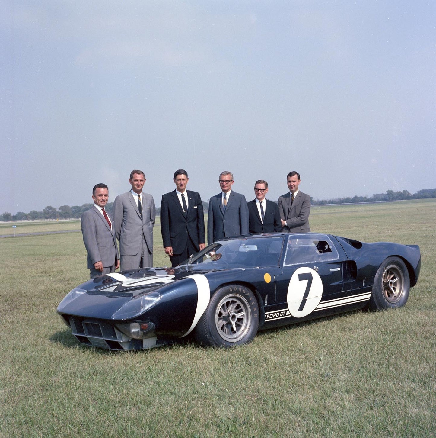 1965 Ford GT Leo Beebe and staff CN4088-14 0144-2269
