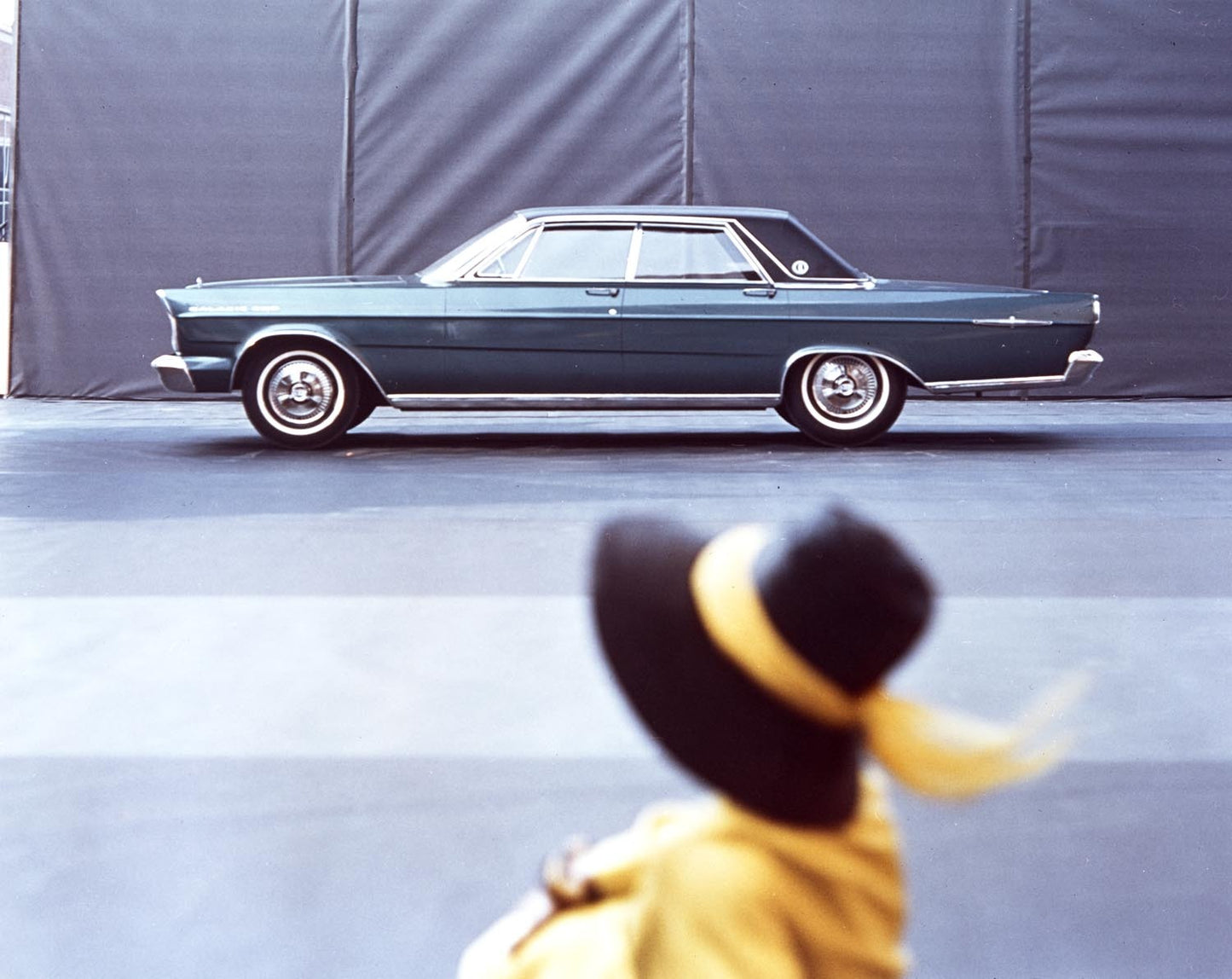 1965 Ford LTD four-door hardtop CN2602-7 0144-2271