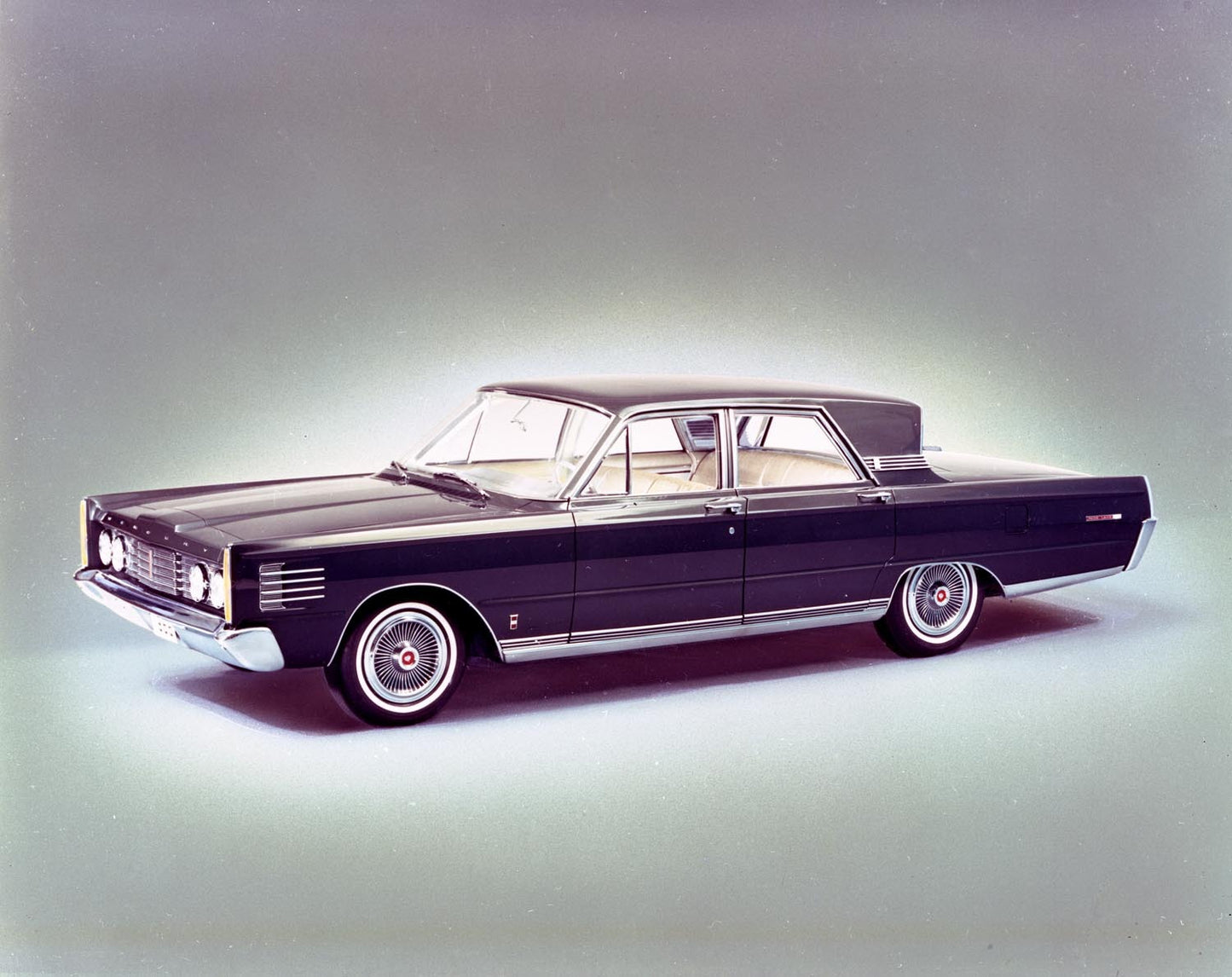 1965 Mercury Park Lane breezway four-door sedan CN2604-74 0144-2288