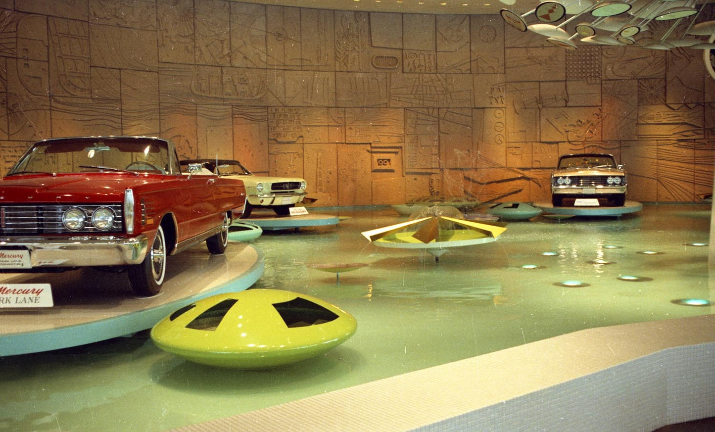 1965 Worlds Fair Ford Exhibit CN3430-821 0144-2358