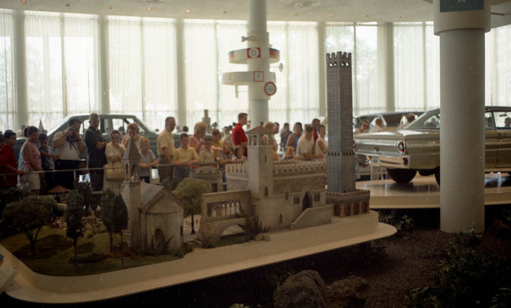 1965 Worlds Fair Ford Exhibit CN3430-834 0144-2366