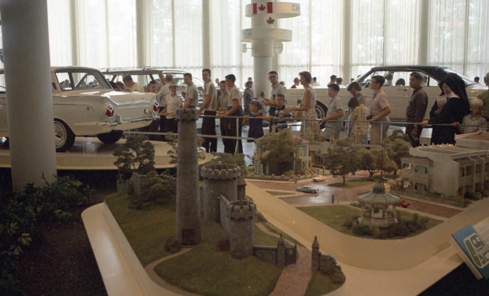 1965 Worlds Fair Ford Exhibit CN3430-838 0144-2370