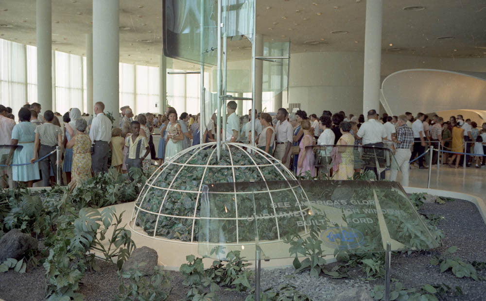 1965 worlds Fair Ford Exhibit CN3430-868 0144-2379