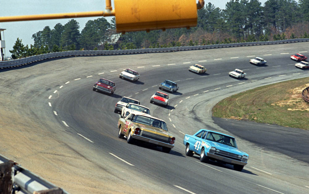 1966 Feb Daytona 500 1966 Ford D Hutcherson Plymouth R Petty CN4363-221 0144-2389