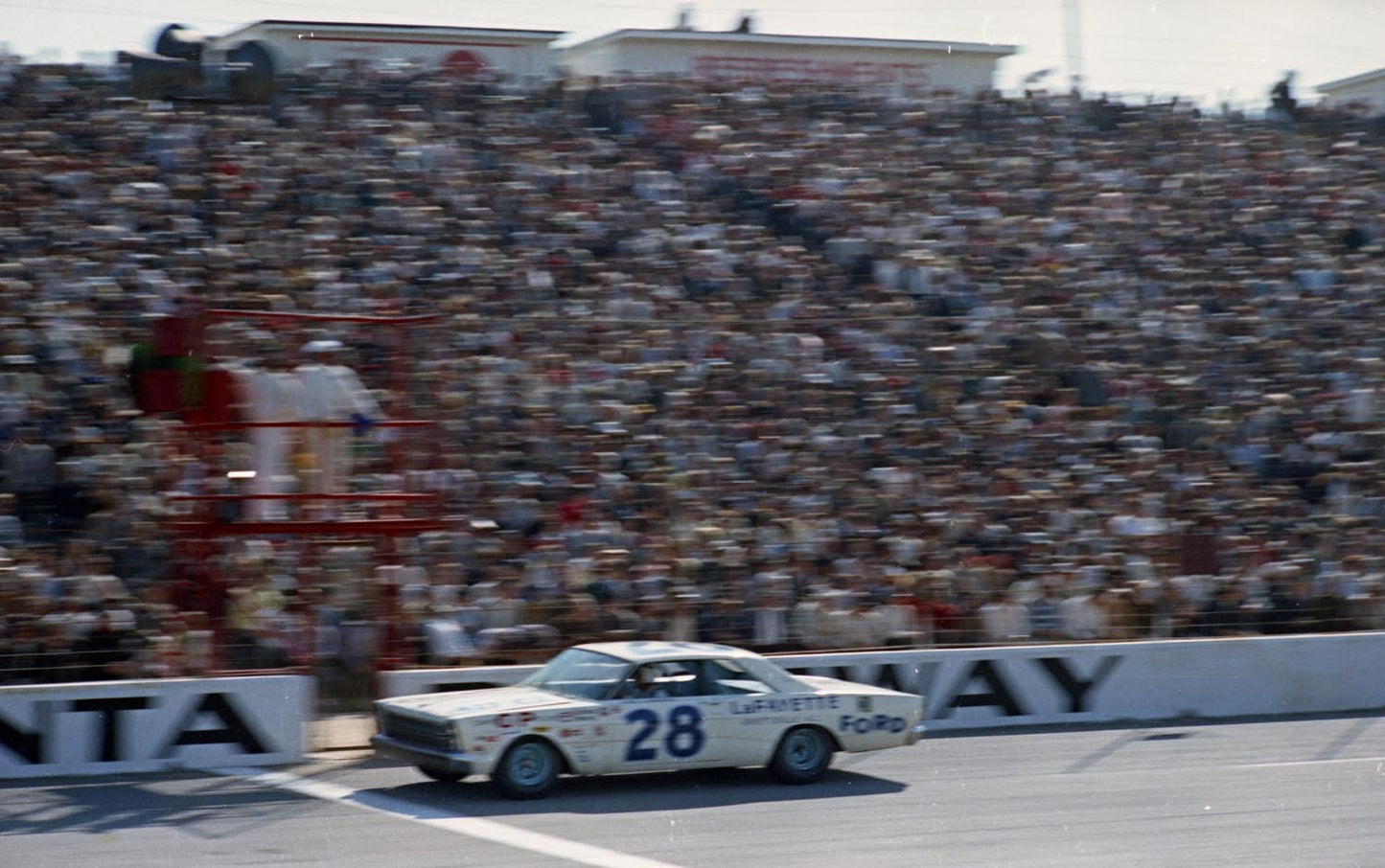 1966 Feb Daytona 500 1966 Ford F Lorenzen CN4363-282 0144-2390