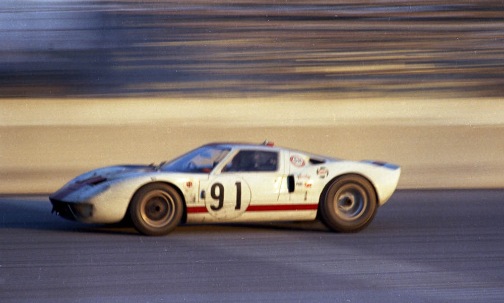1966 Feb Daytona 1966 Ford GT Mk I CN4300-23 0144-2402