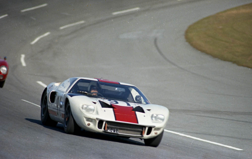 1966 Feb Daytona 1966 Ford GT Mk I CN4300-83 0144-2405