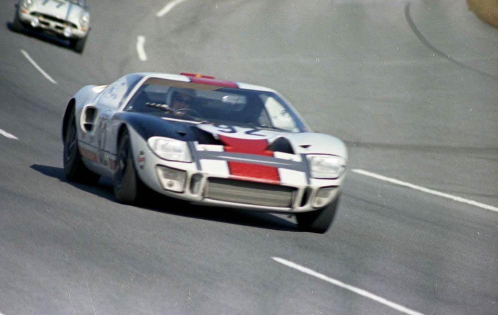 1966 Feb Daytona 1966 Ford GT Mk I CN4300-85 0144-2406