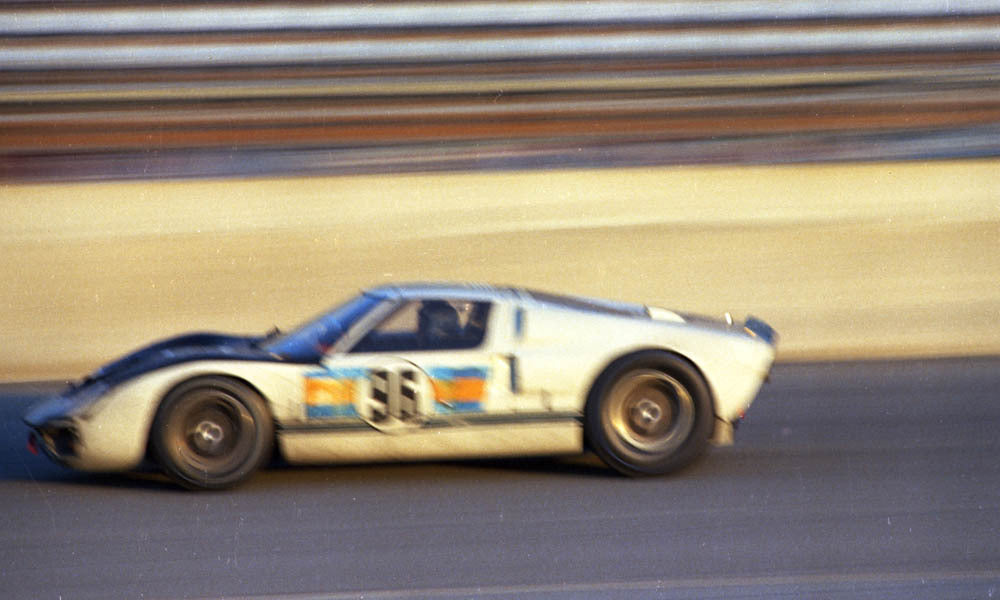 1966 Feb Daytona 1966 Ford GT Mk II Amon-McLaren CN4300-3 0144-2408