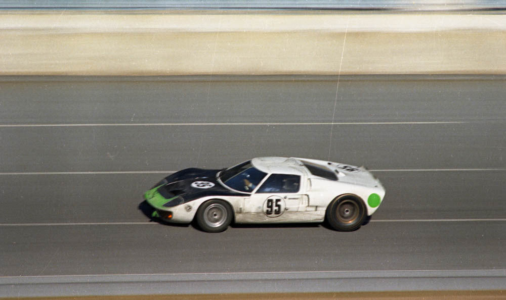 1966 Feb Daytona 1966 Ford GT Mk II Donohue-Hansten CN4300-68 0144-2416