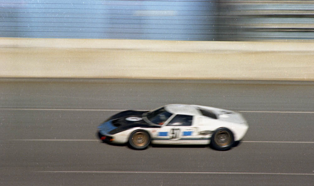 1966 Feb Daytona 1966 Ford GT Mk II Gurney Grant CN4300-69 0144-2418