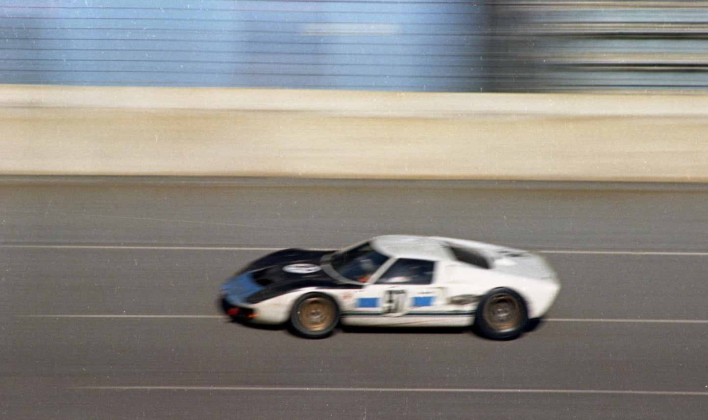 1966 Feb Daytona 1966 Ford GT Mk II Gurney Grant CN4300-69 0144-2418