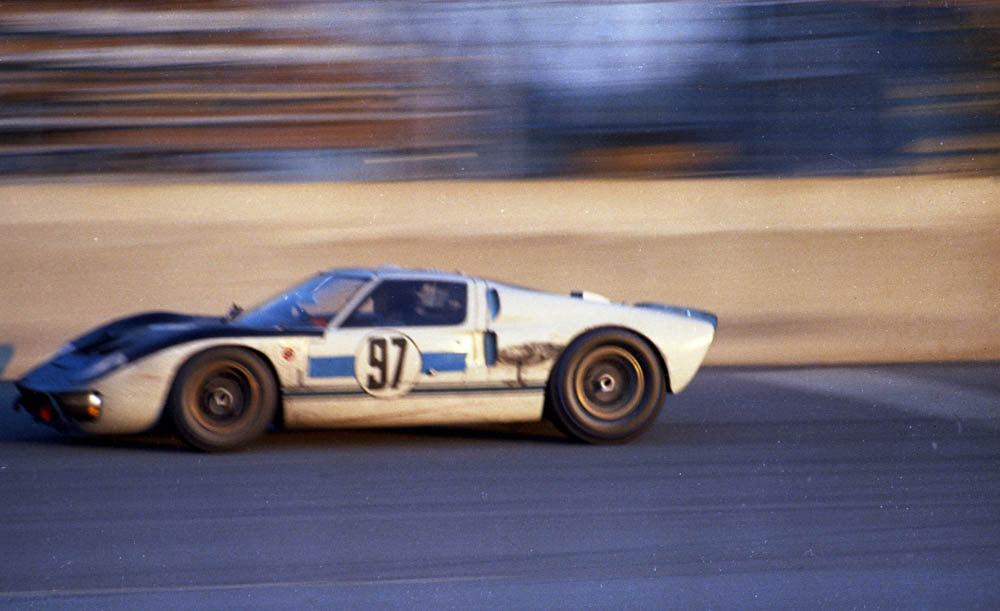 1966 Feb Daytona 1966 Ford GT Mk II Gurney-Grant CN4300-10 0144-2420