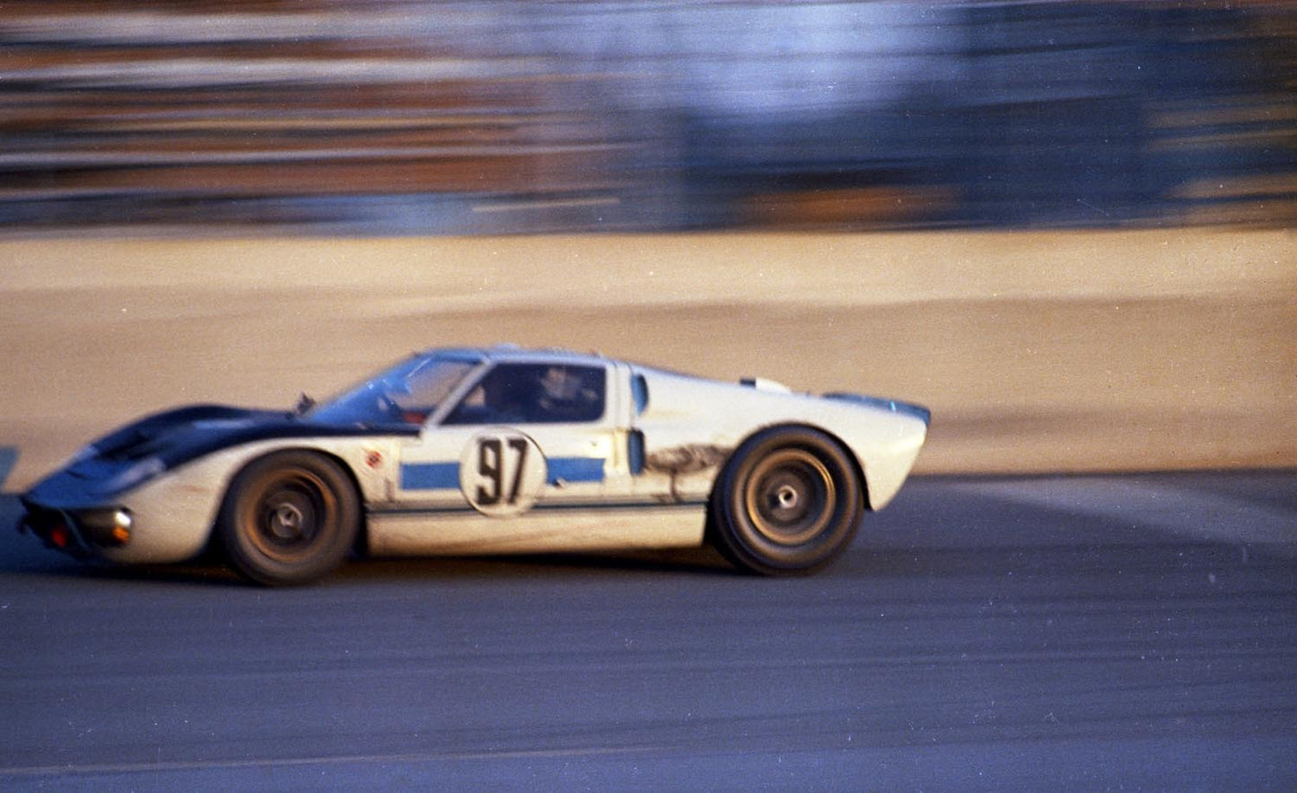 1966 Feb Daytona 1966 Ford GT Mk II Gurney-Grant CN4300-10 0144-2420