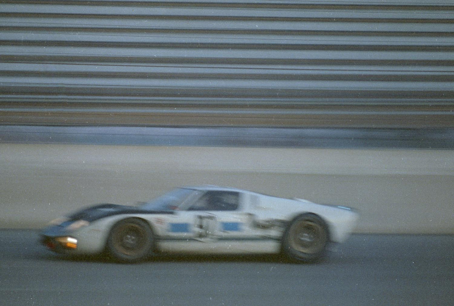 1966 Feb Daytona 1966 Ford GT Mk II Gurney-Grant CN4300-91 0144-2424