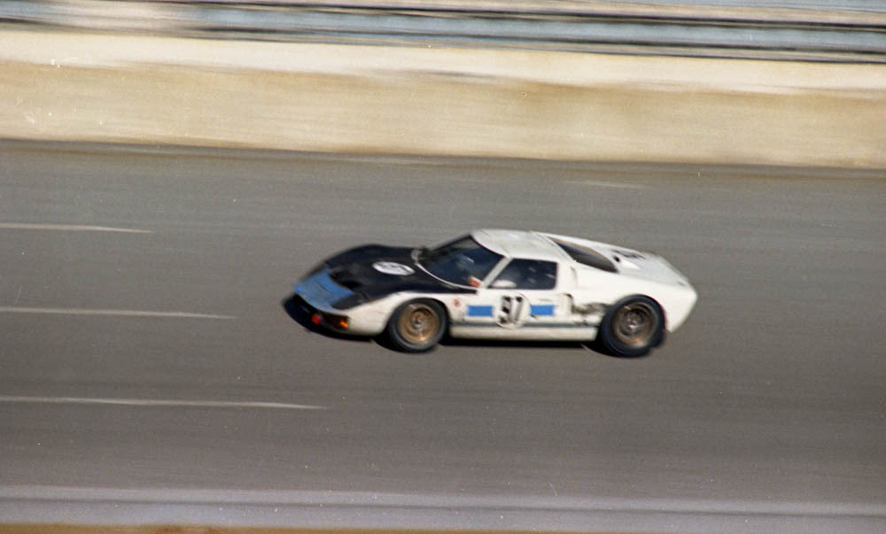 1966 Feb Daytona 1966 Ford GT Mk II Gurney-Grant CN4300-97 0144-2426