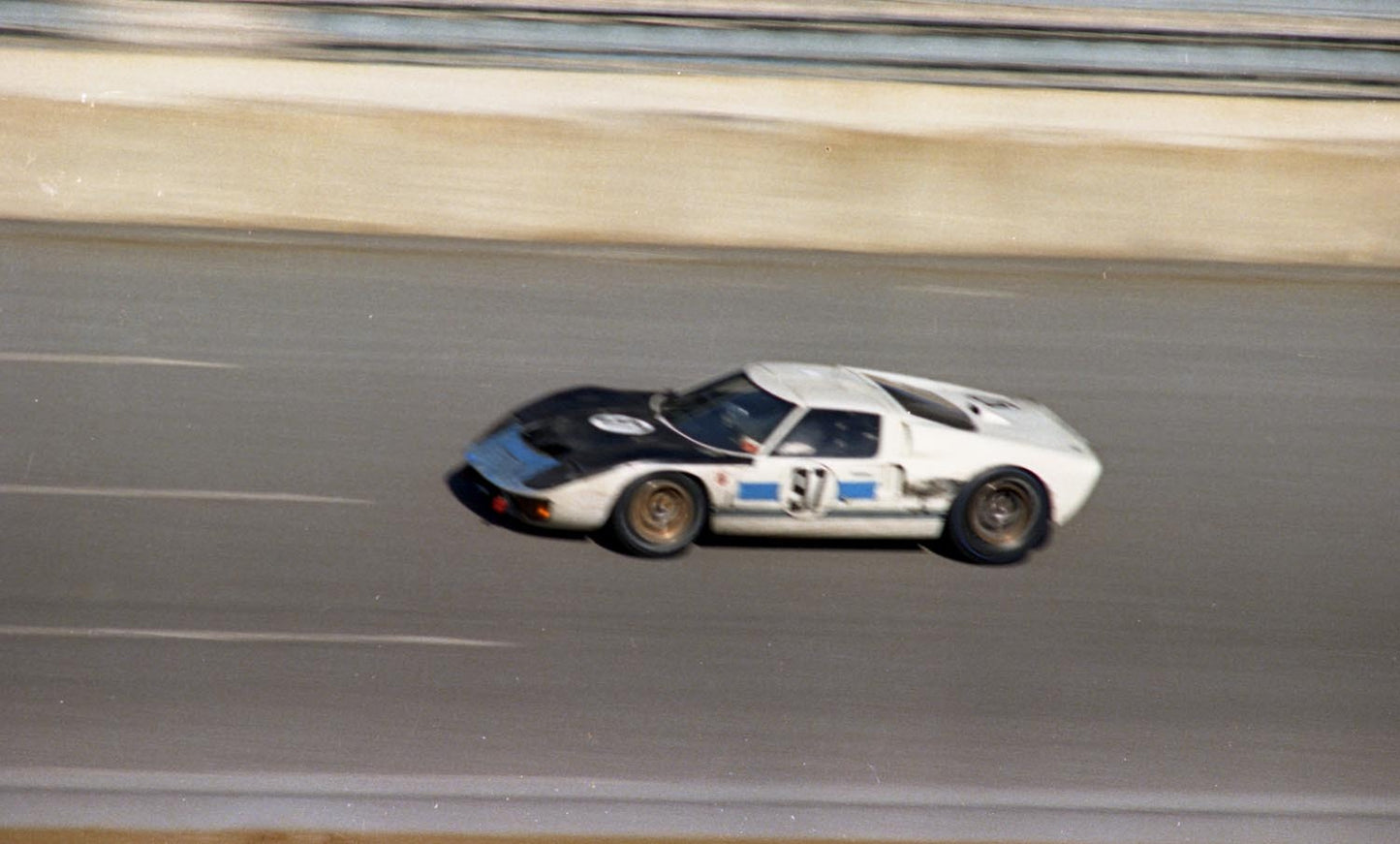 1966 Feb Daytona 1966 Ford GT Mk II Gurney-Grant CN4300-97 0144-2426