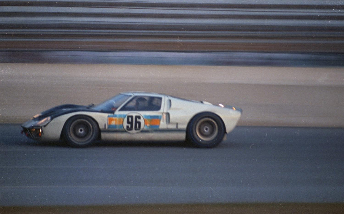 1966 Feb Daytona 1966 Ford GT Mk II Mclaren-Amon CN4300-61 0144-2428