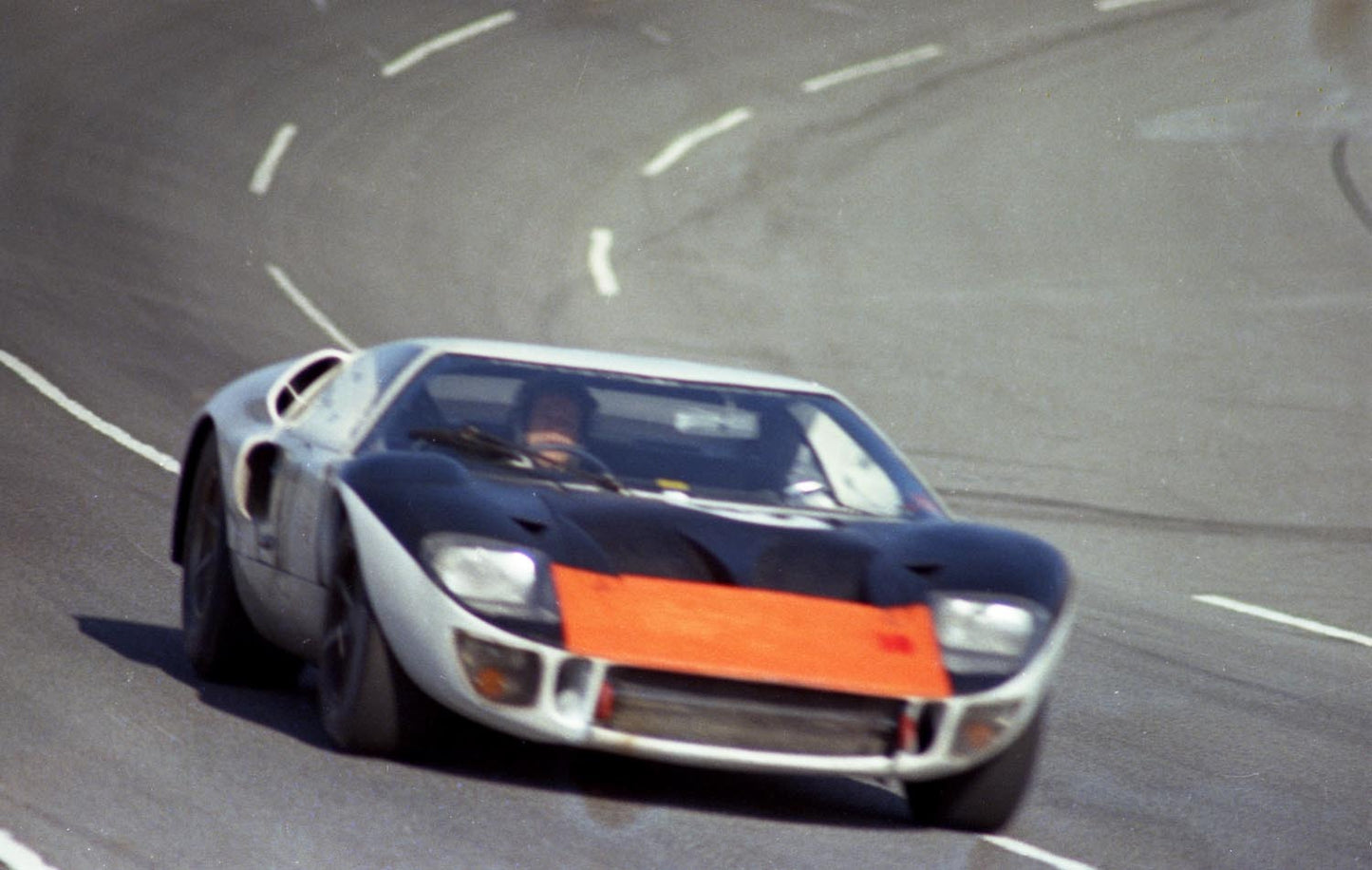 1966 Feb Daytona 1966 Ford GT Mk II CN4300-82 0144-2431
