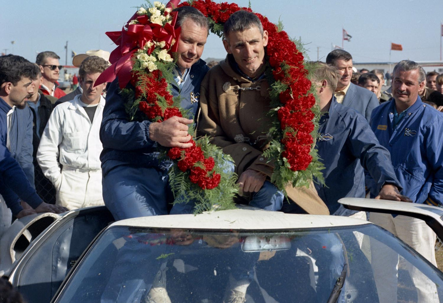 1966 Feb Daytona winners Miles-Ruby and team CN4300-135 0144-2451
