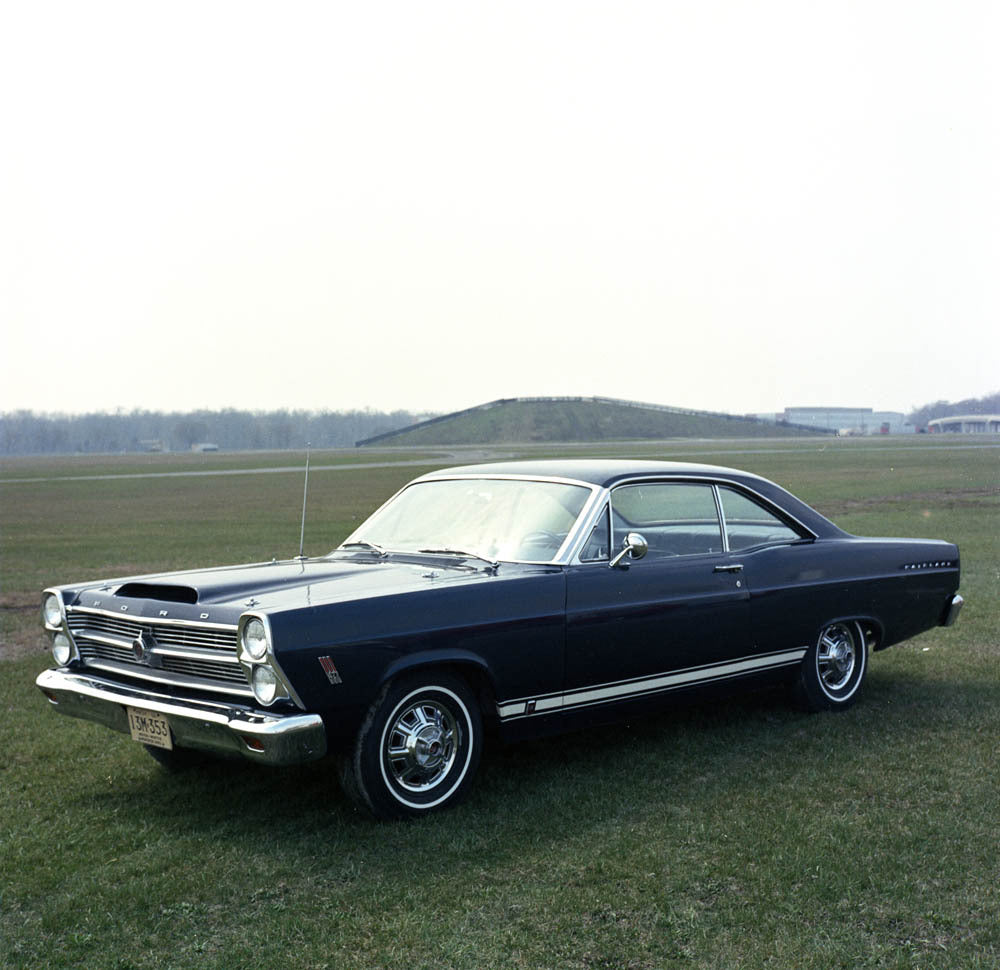 1966 Ford 427 Fairlane GT two-door hardtop CN4390-52 0144-2529