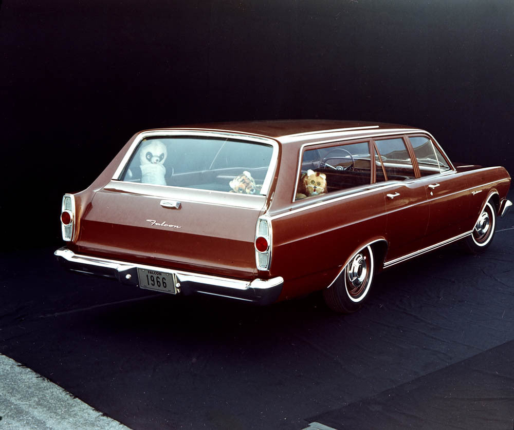 1966 Ford Falcon station wagon CN2601-61 0144-2574