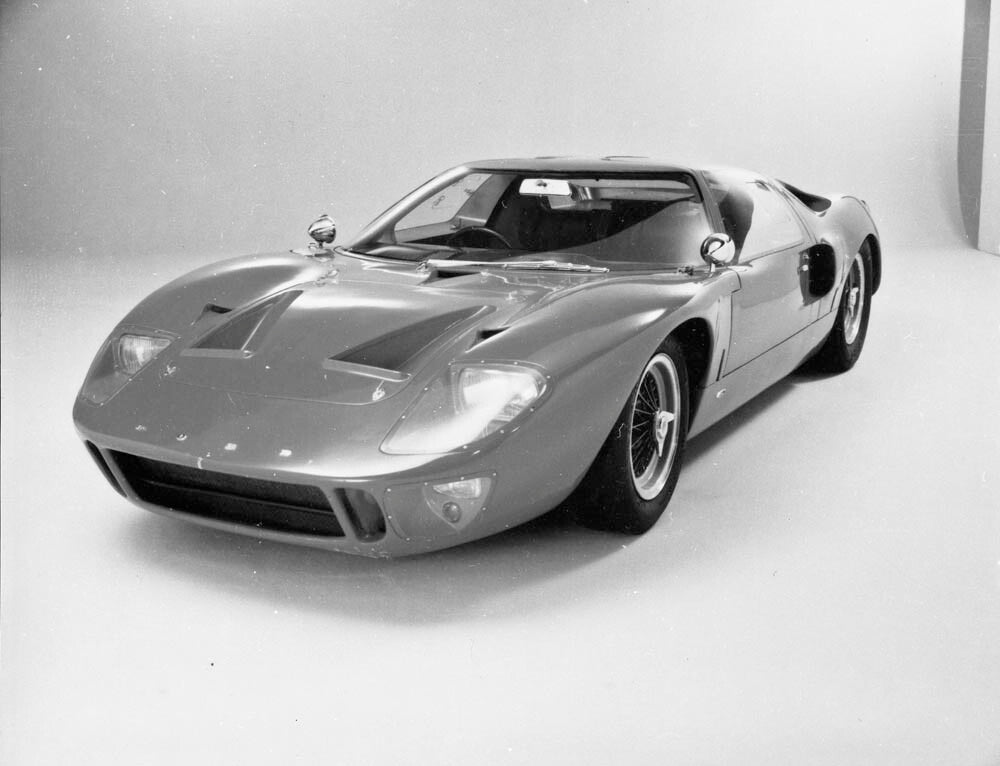 1966 Ford GT prototype CN5713-196 0144-2582