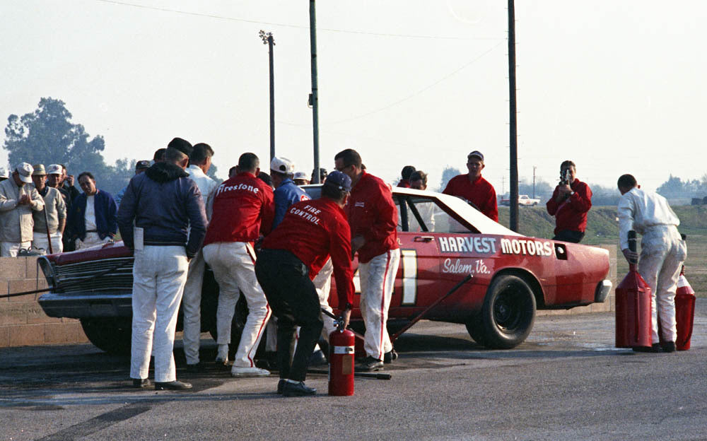 1966 Jan Riverside 1966 Ford C Turner CN4284-30 0144-2680