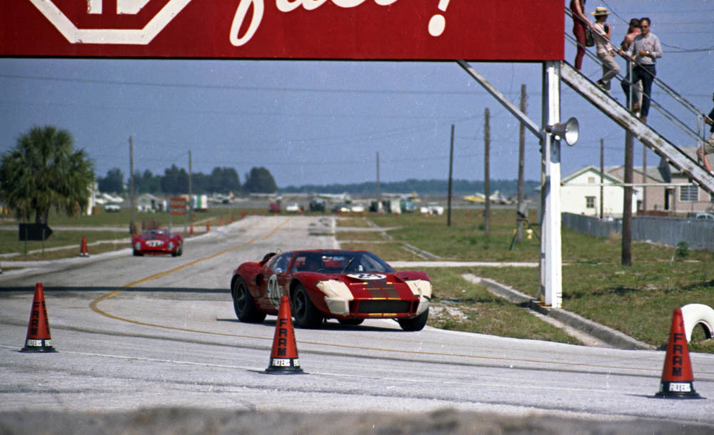 1966 Mar Sebring 1966 Ford GT Mk I G Hill-Stewart CN4363-235 0144-2757