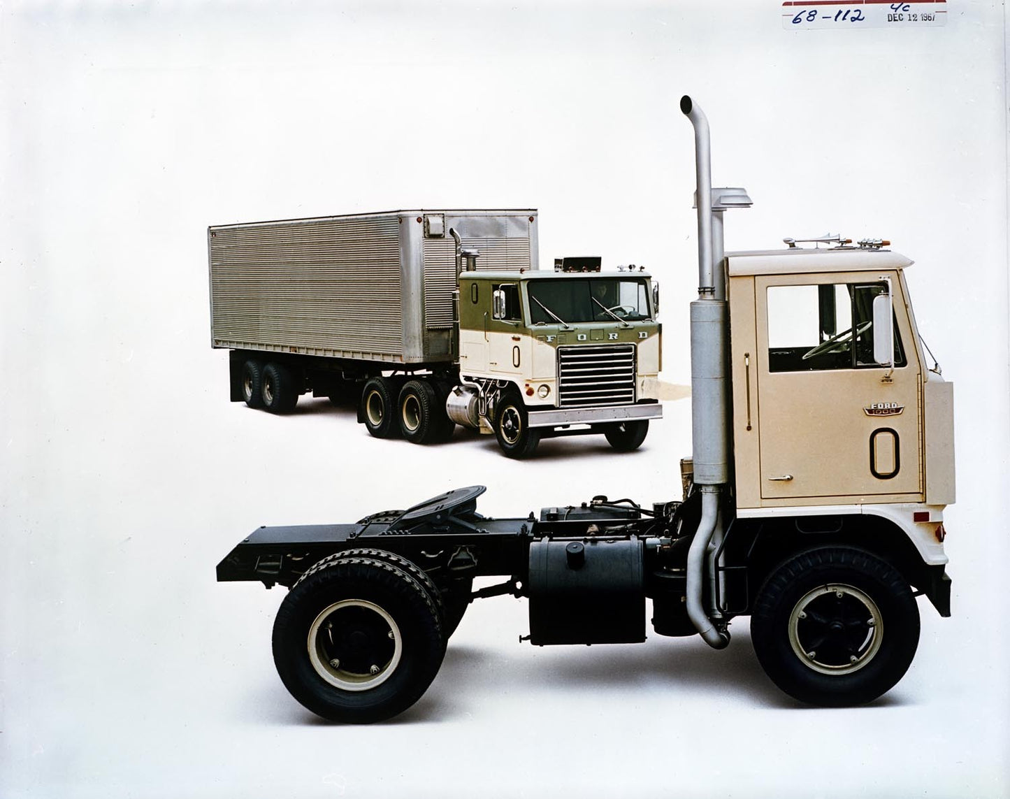 1968 Ford W-1000 COE heavy trucks CN4905-199 0144-2864