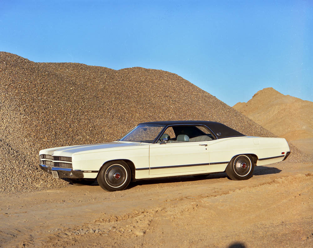 1969 Ford LTD two-door hardtop CN5502-355 0144-2908