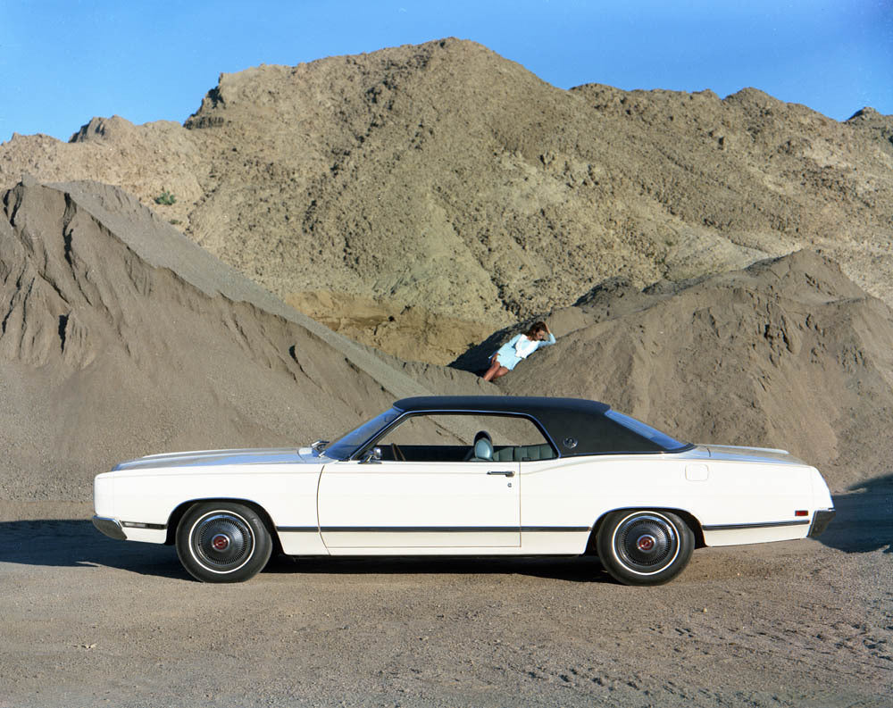 1969 Ford LTD two-door hardtop CN5502-358 0144-2910
