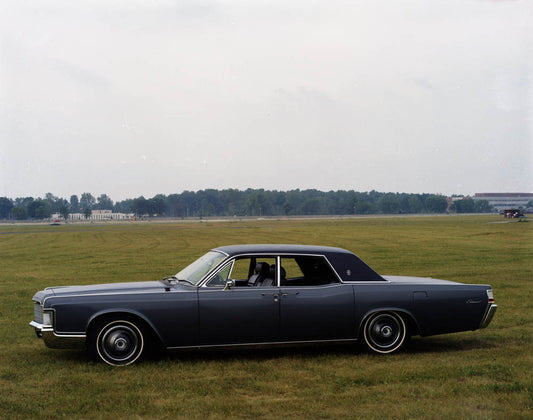 1969 Lincoln Continental four-door  CN5360-170 0144-2925